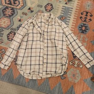 Pilcro plaid shirt with golden shimmer detailing. In great condition. Size small